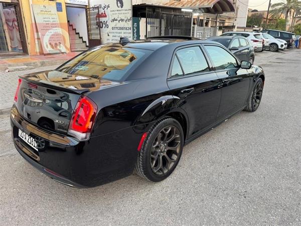 Chrysler 300 2018 for sale in Iraq - Baghdad